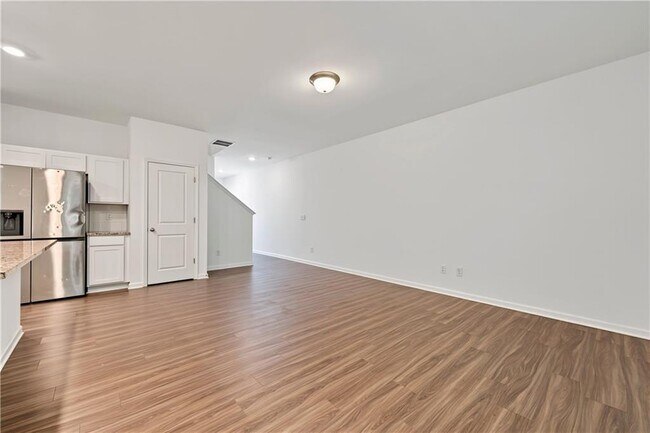 Building Photo - 1365 Cooper Springs Rd
