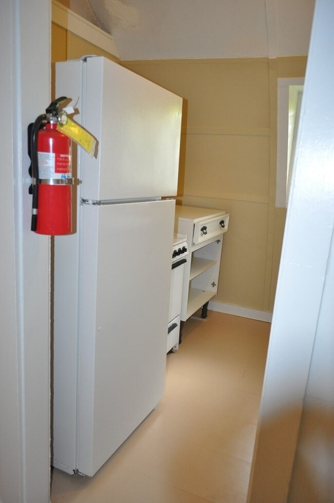 Interior Photo - 378 Mala St