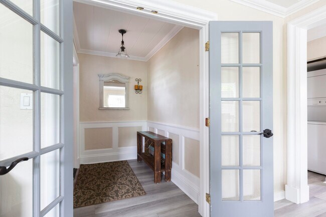 Foto del edificio - 304 SE 3rd Ave