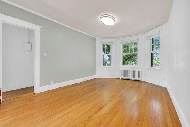 Foto del edificio - 122 Riverway