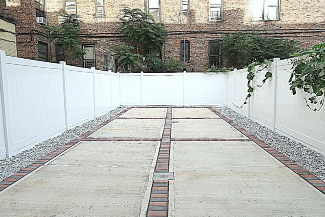 Building Photo - 245 Rogers Ave