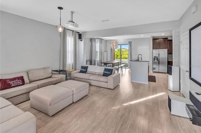 Foto del edificio - 4407 Sweet Cinnamon Ct