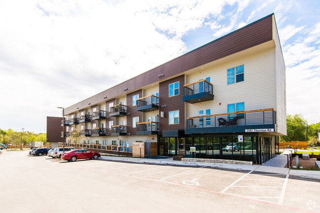 Building Photo - Thornton Flats