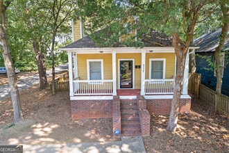 Building Photo - 717 Dill Ave SW