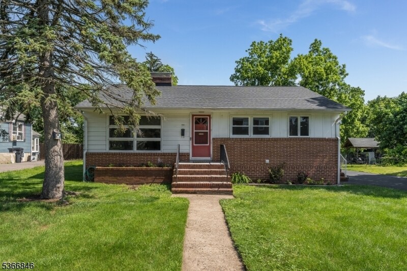 Primary Photo - 34 Hopewell Ave