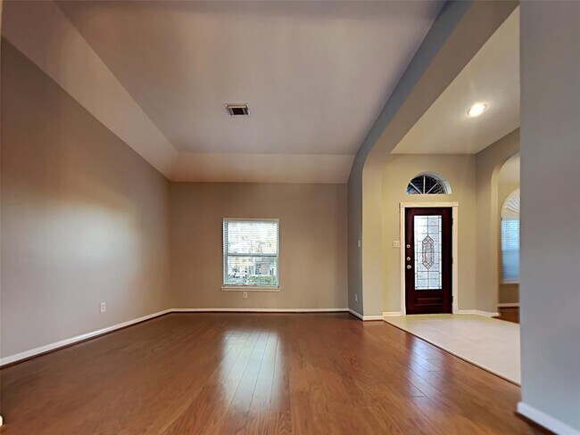 Building Photo - 18407 Bluewater Cove Dr