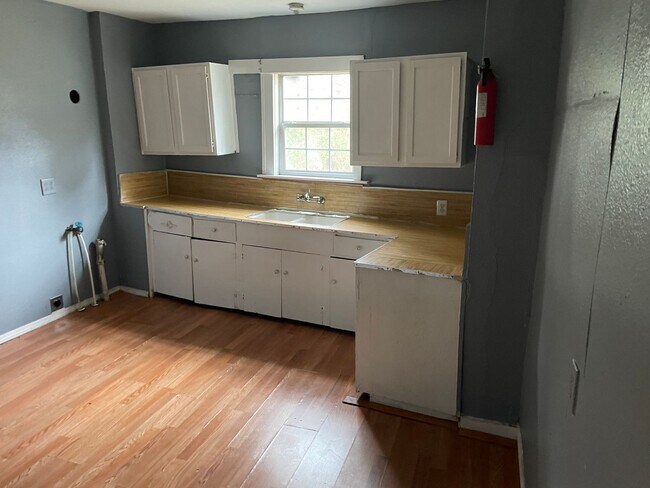 Building Photo - 5018 W Monkhouse Dr