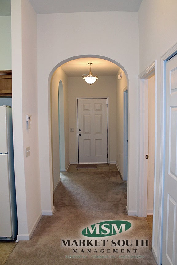Building Photo - HIGHLANDS CROSSINGS TOWNHOMES