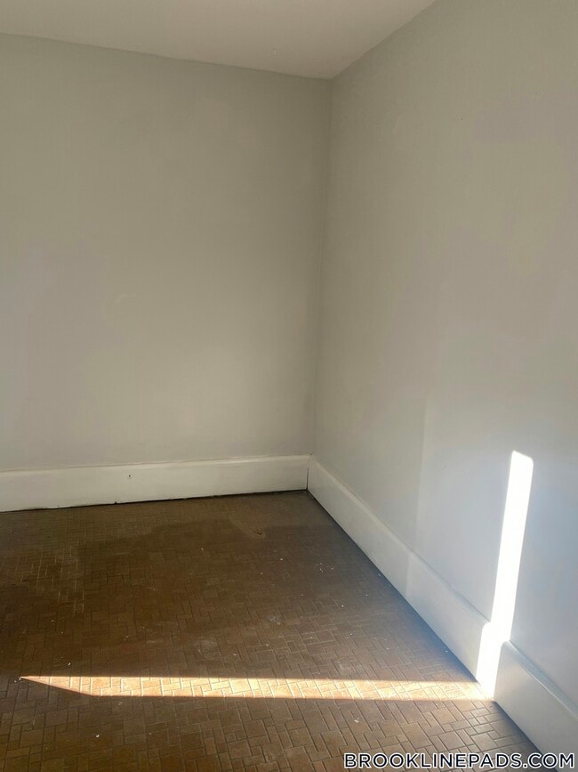 Building Photo - 211 St Paul St