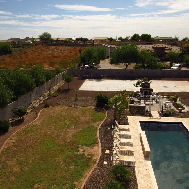 Foto del edificio - 23619 N 105th Ln