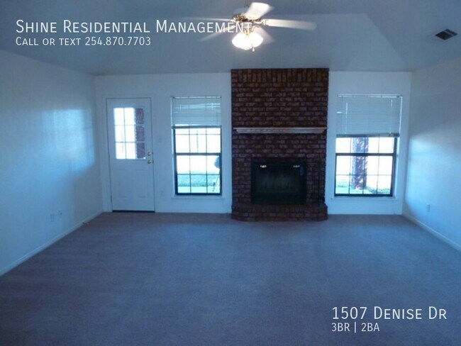 Foto del edificio - 1507 Denise Dr