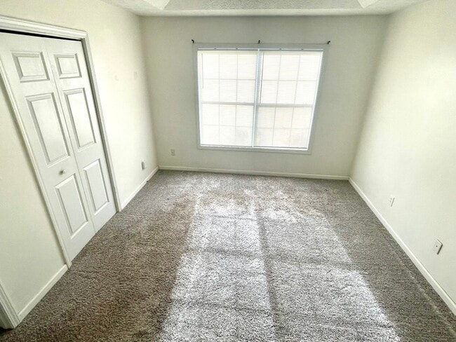 Foto del edificio - 104 Taylor Knoll Way