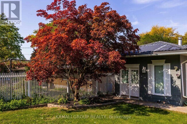 Photo du bâtiment - 36 Oakridge Ave