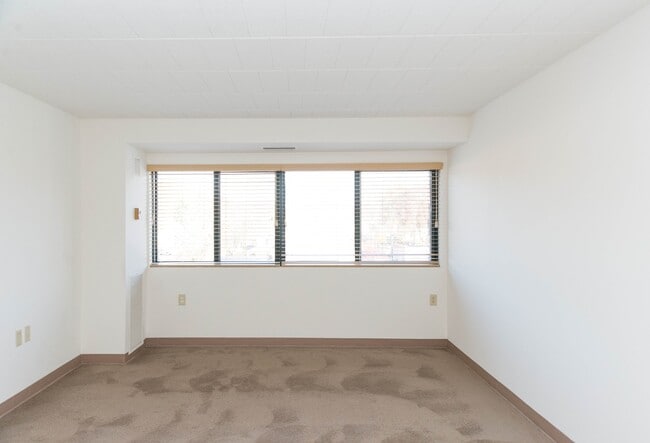 Interior Photo - Whitney Towers