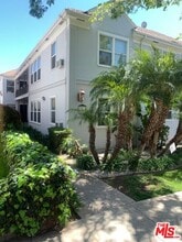 Building Photo - 312 S Reeves Dr