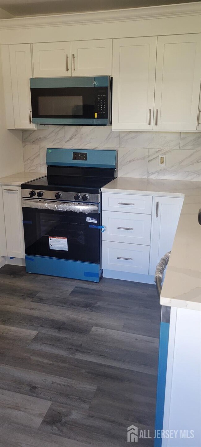 Foto del edificio - 358 Raritan St