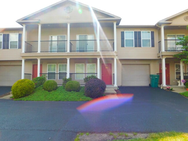 54 Barrington Court #103 - 54 Barrington Ct