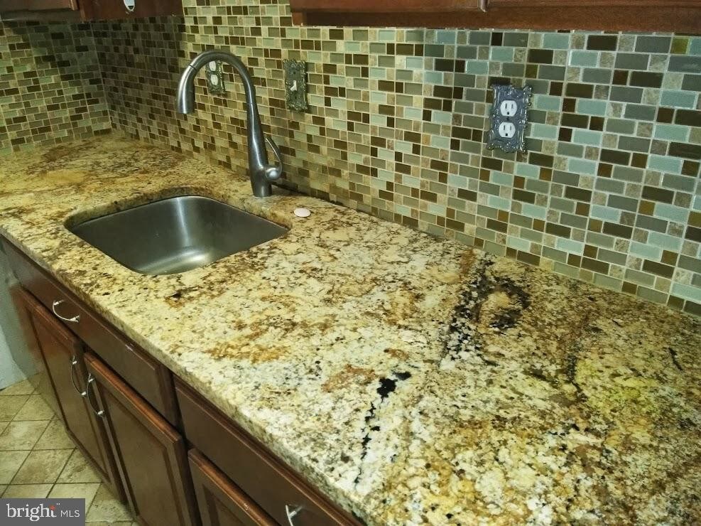 Primary Photo - 7096 Spring Garden Dr