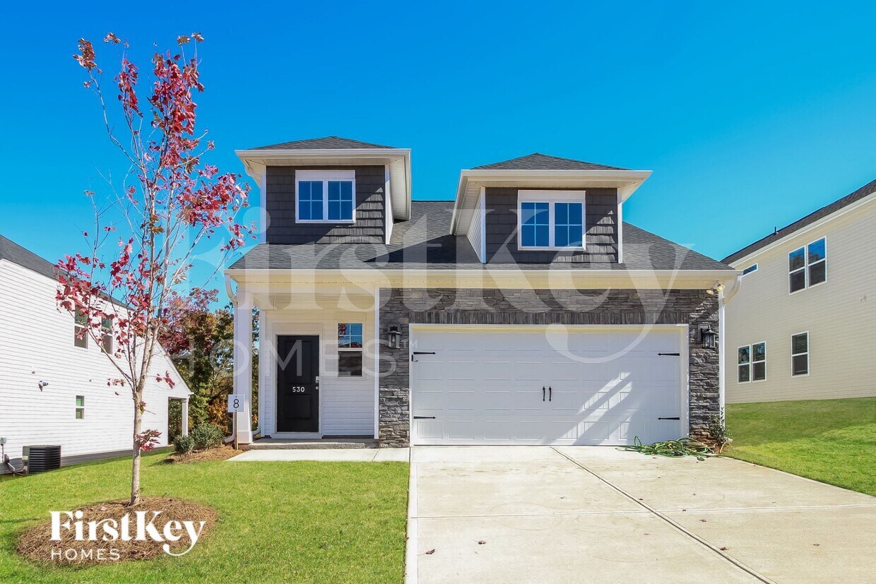 Foto principal - 530 Hillpark Ln