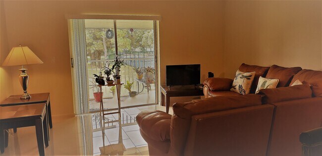 Foto del edificio - 18081 SE Country Club Dr