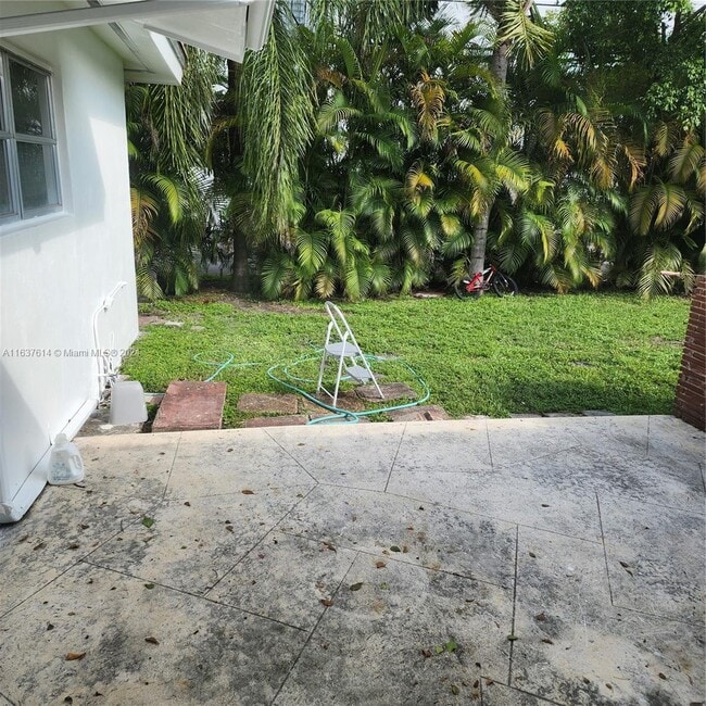 Building Photo - 5340 Orduna Dr