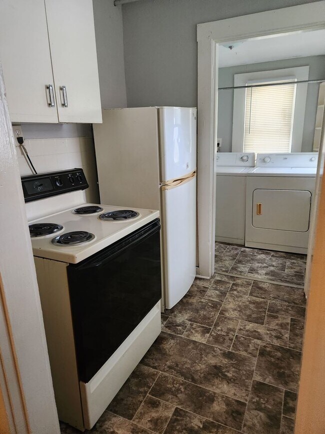 Foto del edificio - 103 E Cherry St