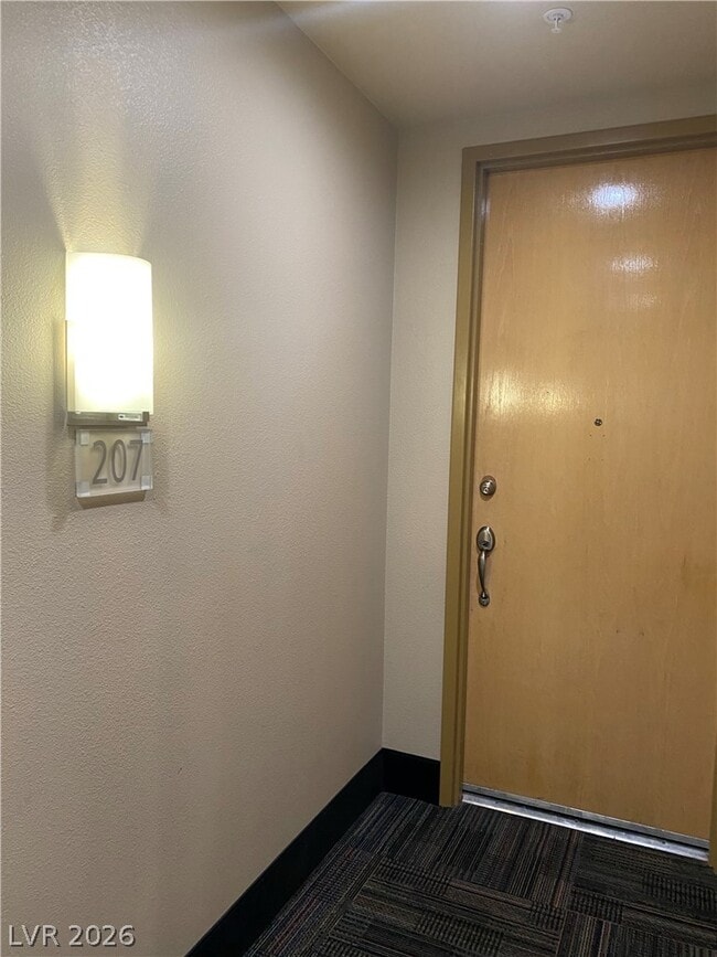 Foto del edificio - 79 E Agate Ave