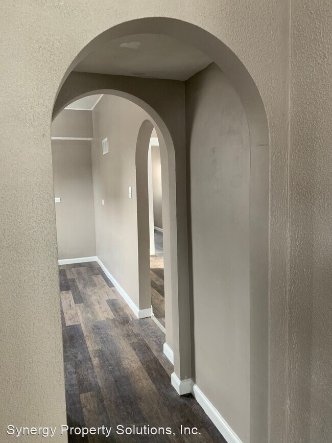 Foto del edificio - 5 br, 1.5 bath House - Poplar St 145 Richland