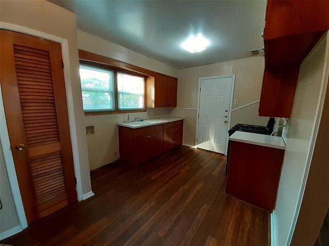 Foto del edificio - 1110 Briarwood St