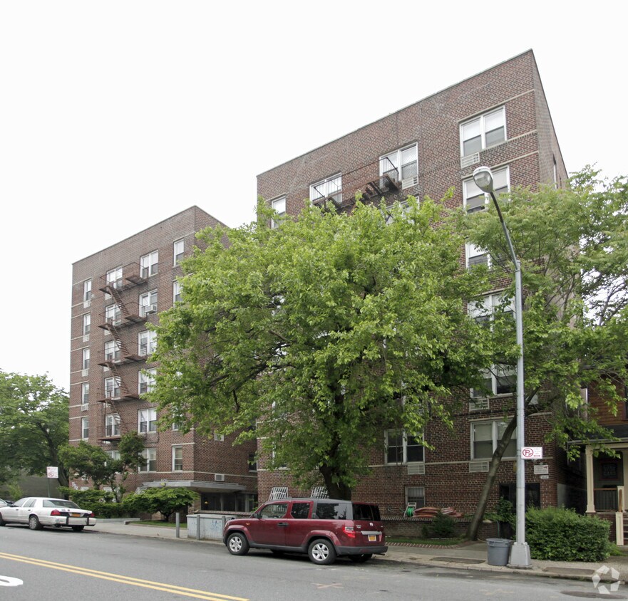 805 Ditmas ¡alejado - 805 Ditmas Ave