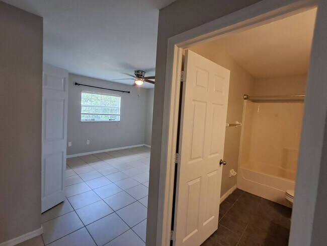 Foto del edificio - 3/2 Duplex in Lehigh