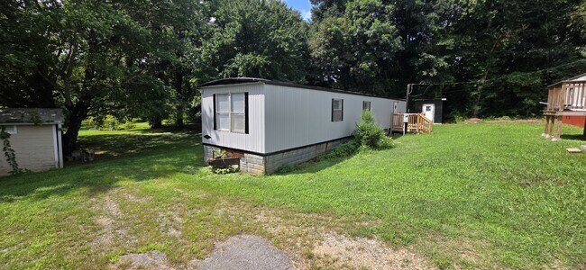 Foto del edificio - 8364 Cedar St