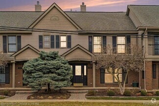 Building Photo - 1630 Normandy Rd