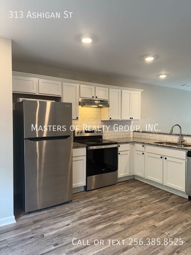 Building Photo - 313 Ashigan St