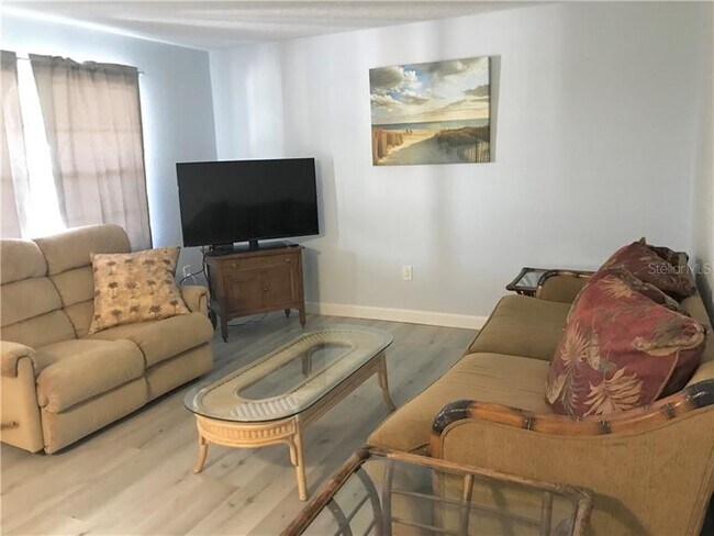 Foto del edificio - 400 BASE 225