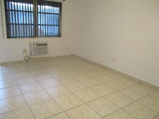 Foto del edificio - 2640 Pierce St