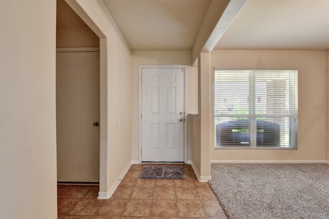 Building Photo - 3223 Zephyr Glen Way
