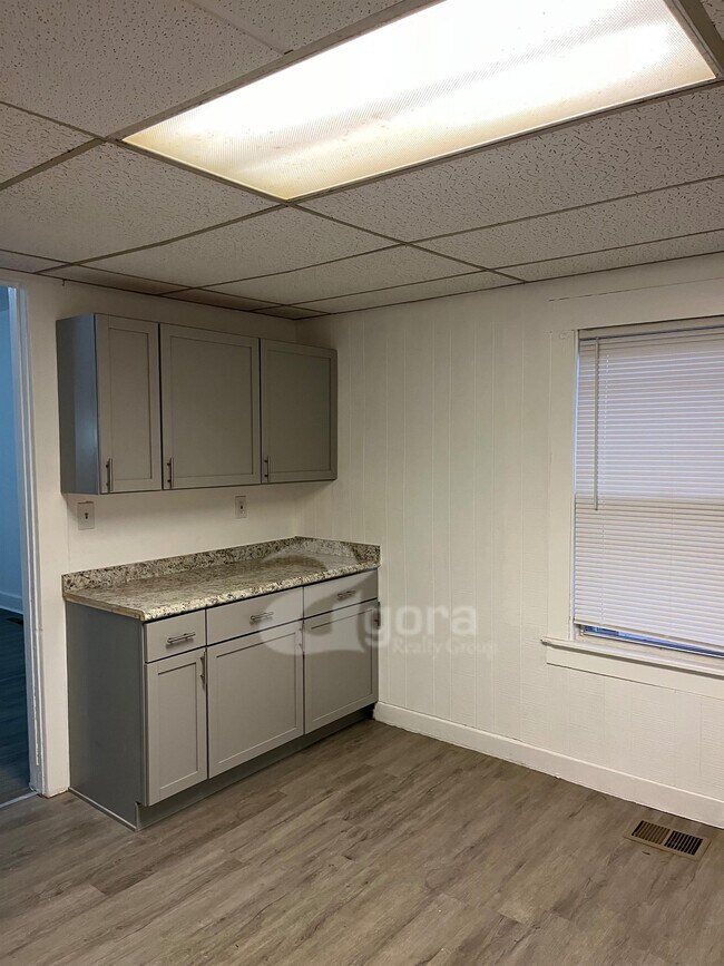 Building Photo - 2022 Leo St