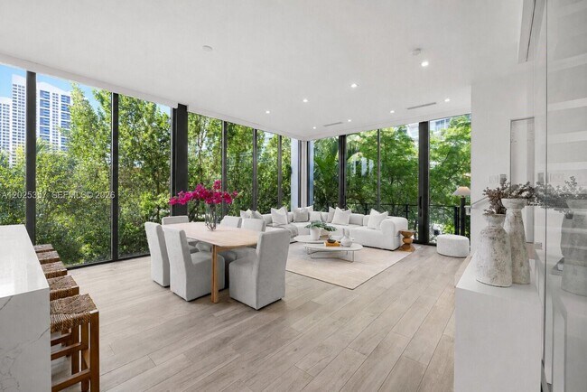 Foto del edificio - 1525 Bay Rd