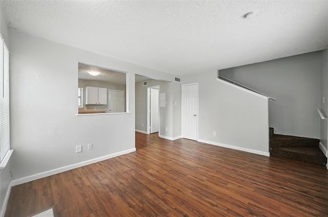 Building Photo - 3048 Tudor Ln