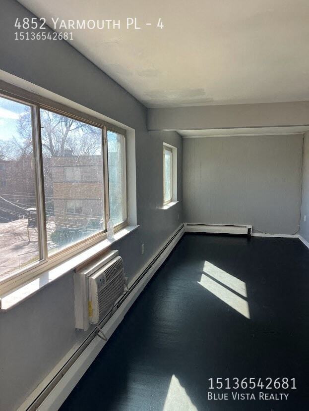 Foto del edificio - 4852 Yarmouth Pl