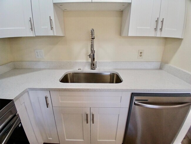 Foto del edificio - 4131 Oak Terrace Dr