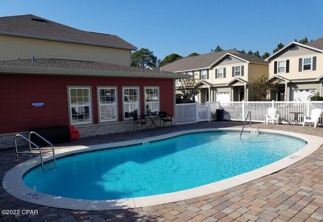 Building Photo - 7213 Quail Hollow Dr