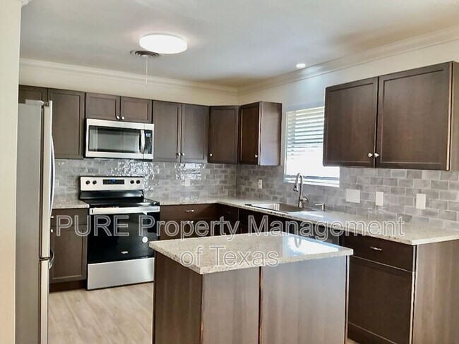 Foto del edificio - 310 Highland Estates Dr