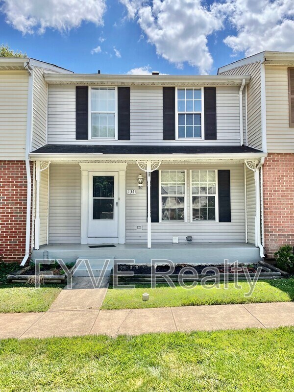 134 Oak Tree Ln, Warrenton, VA 20186 Townhome Rentals in Warrenton VA