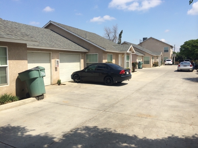 Primary Photo - 1332-1342 S Santa Fe St