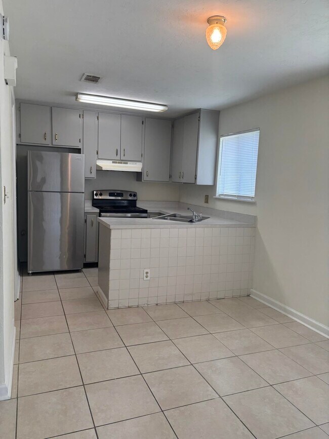 Foto del edificio - 6169 Greenon Ln
