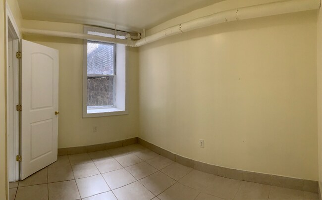 Building Photo - 201 Claremont Ave