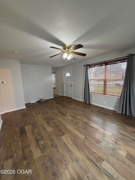 Foto del edificio - 2815 E 16th St
