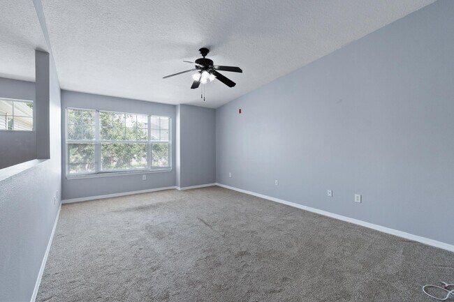Foto del edificio - 21211 Harbour Vista Cir